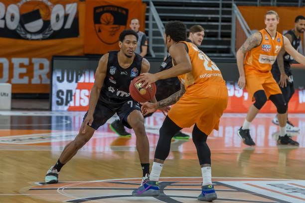 不仅体现在 不仅体现在