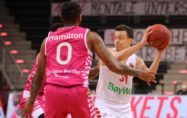 射术精湛 射术精湛