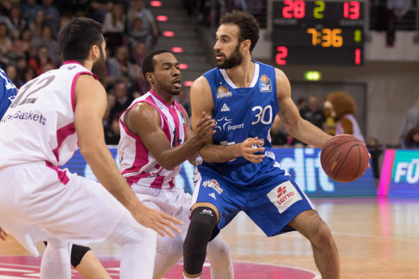 能缺席国际 能缺席国际